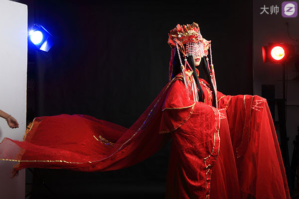 【COS后期特约教程】光线氛围后期调整01.jpg